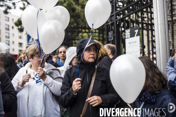 Marche blanche en hommage a la directrice, christine renon,  suicidee dans son ecole a pantin.