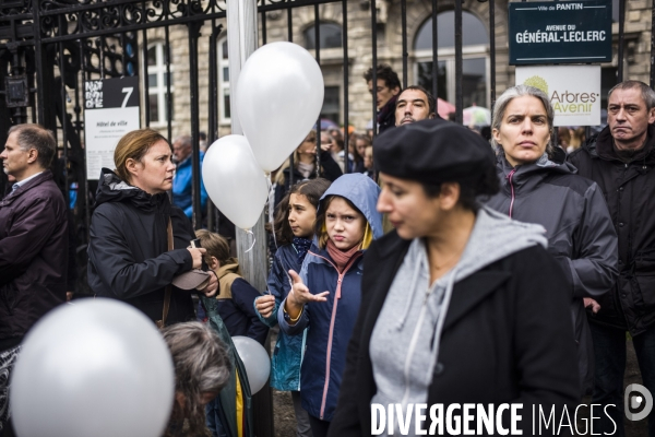 Marche blanche en hommage a la directrice, christine renon,  suicidee dans son ecole a pantin.