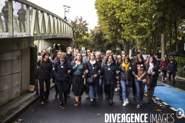 Marche blanche en hommage a la directrice, christine renon,  suicidee dans son ecole a pantin.