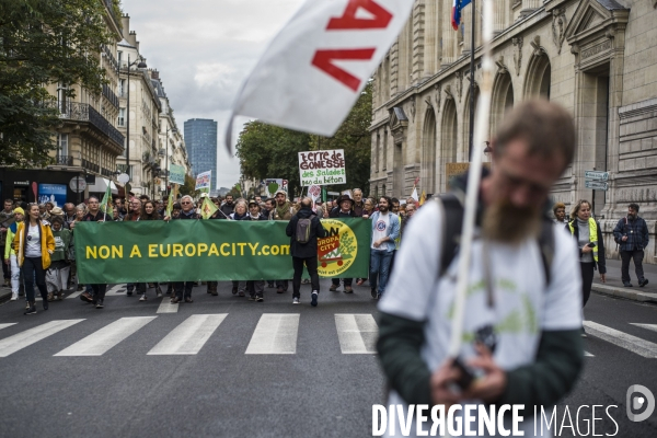 Marche entre gonesse et matignon, contre le projet europacity.