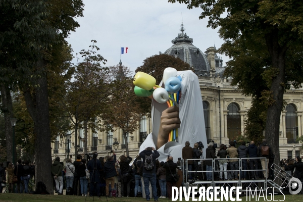 Inauguration du Bouquet de Tulipe de Jeff KOONS.