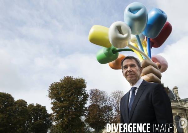 Inauguration du Bouquet de Tulipe de Jeff KOONS.