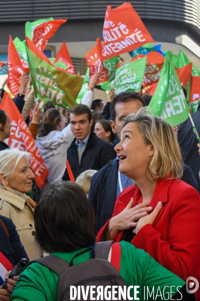 Manifestation contre la PMA sans père et la GPA