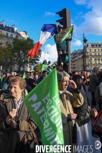 Manifestation contre la PMA sans père et la GPA