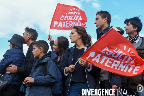 Manifestation contre la PMA sans père et la GPA