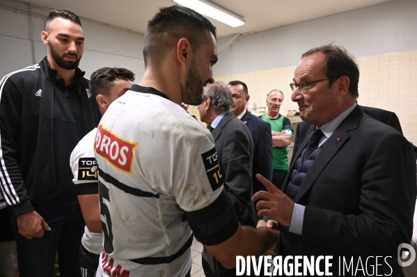 Julie Gayet et François Hollande au match de rugby Brive Stade toulousain.