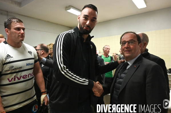 Julie Gayet et François Hollande au match de rugby Brive Stade toulousain.