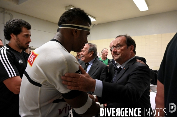 Julie Gayet et François Hollande au match de rugby Brive Stade toulousain.