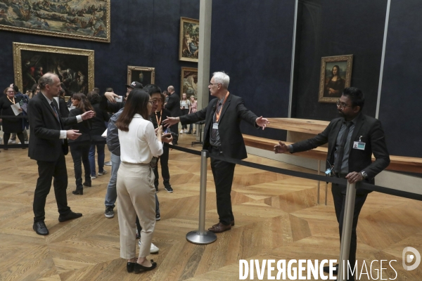 La joconde retrouve sa place au louvre