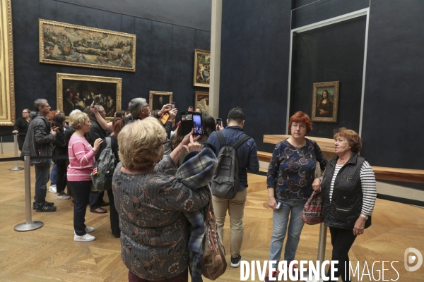 La joconde retrouve sa place au louvre