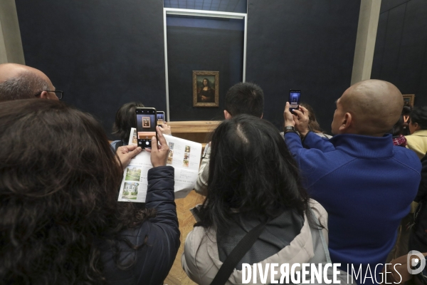 La joconde retrouve sa place au louvre