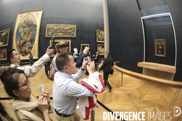 La joconde retrouve sa place au louvre