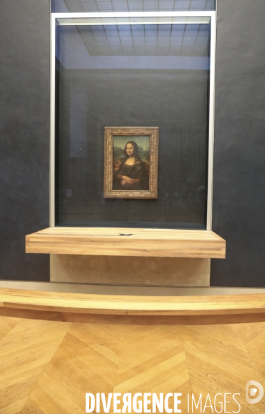 La joconde retrouve sa place au louvre