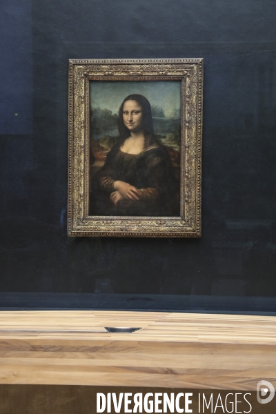 La joconde retrouve sa place au louvre