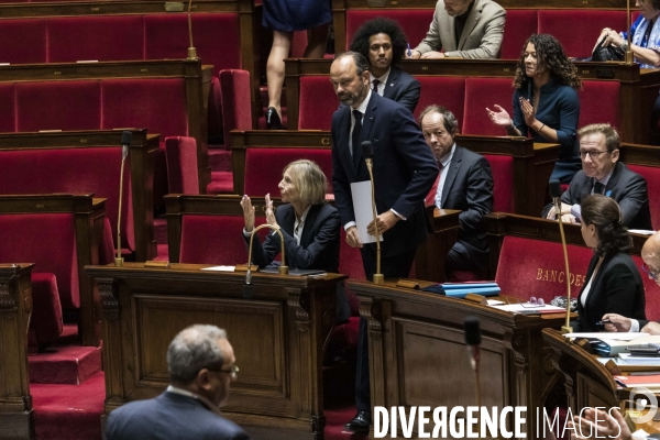 Débat sur l immigration à l assemblée nationale.