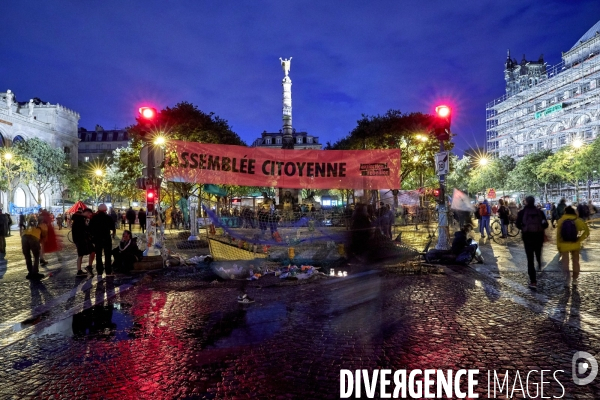 Rebellion Extinction occupe la place du Chatelet