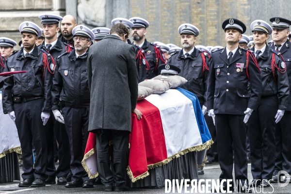 Hommage aux victimes de l attaque du 4 octobre 2019