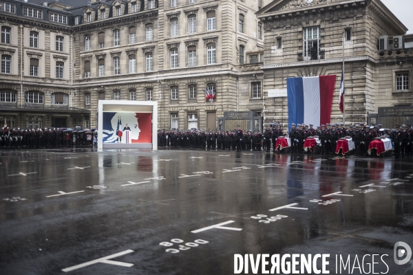 Hommage aux victimes de l attaque du 4 octobre 2019