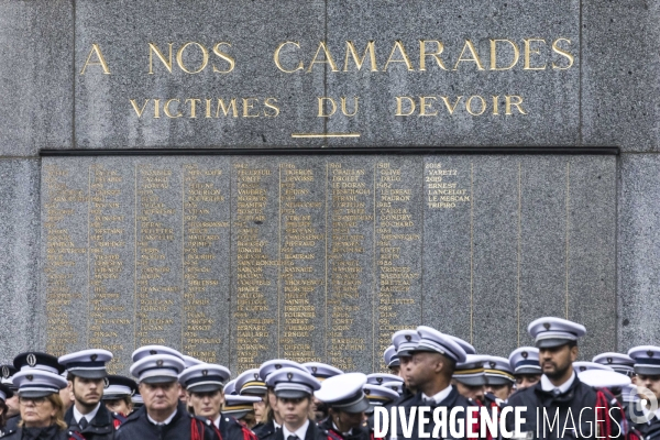 Hommage aux victimes de l attaque du 4 octobre 2019