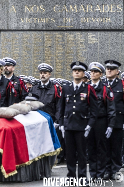 Hommage aux victimes de l attaque du 4 octobre 2019