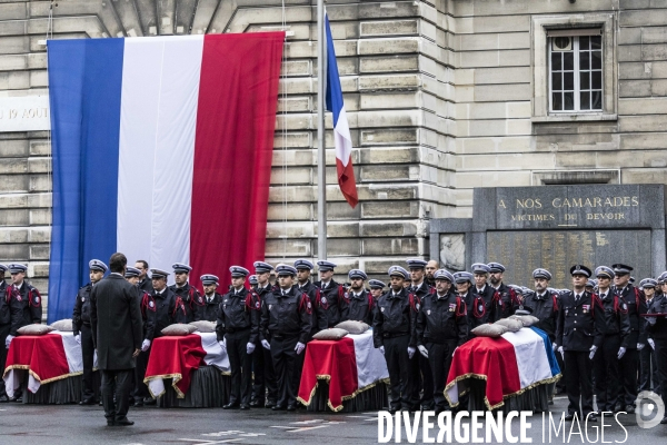 Hommage aux victimes de l attaque du 4 octobre 2019