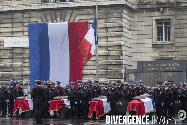 Hommage aux victimes de l attaque du 4 octobre 2019