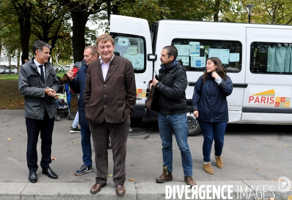 Réfugiés porte d Aubervilliers / Olivier Faure