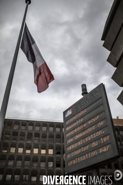 Rassemblement de sans-papiers devant la préfecture de Bobigny