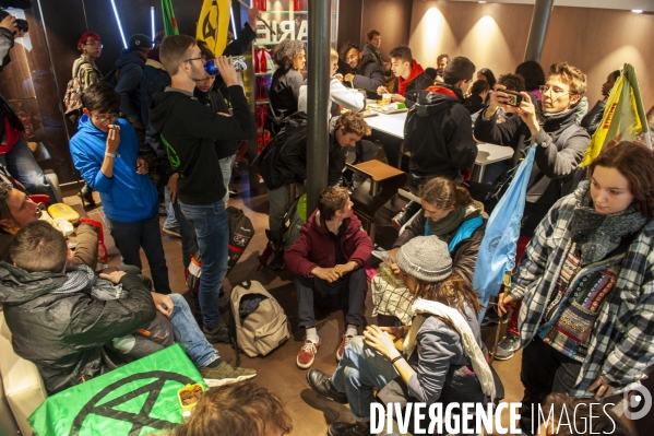 Extinction Rebellion, la ZAD de Chatelet