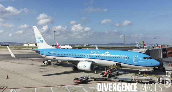 Klm a 100 ans , un avion klm a marseille marignane