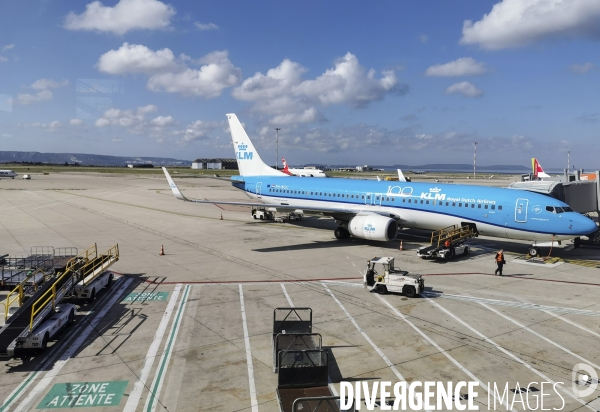 Klm a 100 ans , un avion klm a marseille marignane