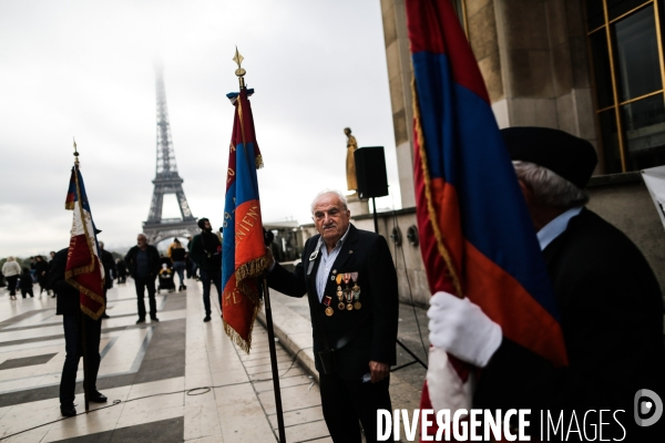 Rassemblement parisien contre les bombardements turques sur les Kurdes