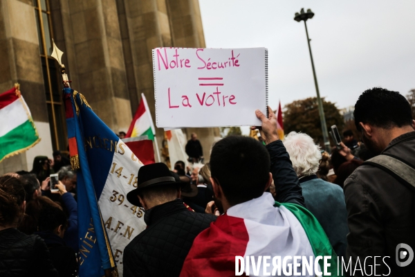 Rassemblement parisien contre les bombardements turques sur les Kurdes