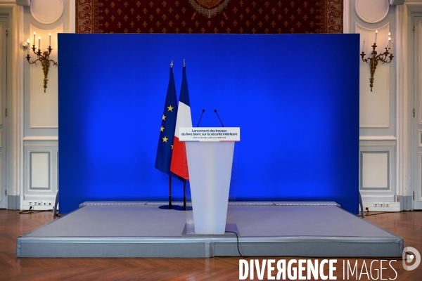 Lancement du livre blanc de la sécurité intérieure