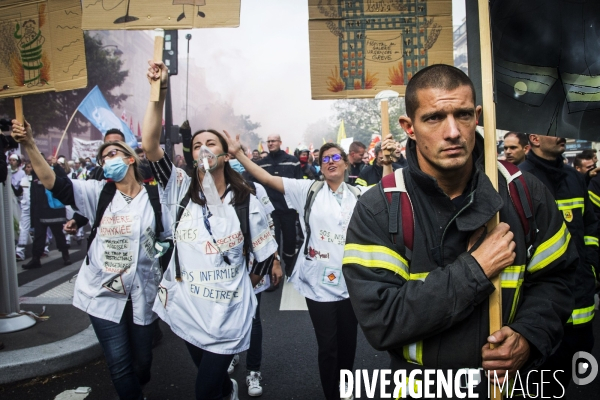 Manifestation des pompiers à Paris.