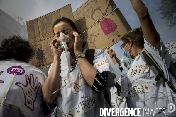 Manifestation des pompiers à Paris.