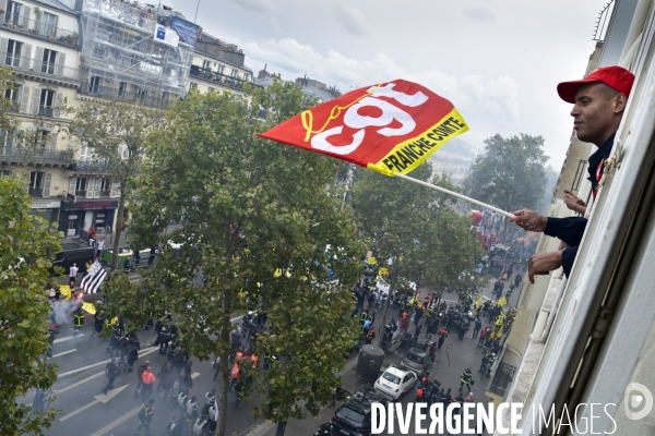 Manifestation nationale des pompiers et des agents hospitaliers, à Paris. Demonstration of firefighters and the hospital agents.