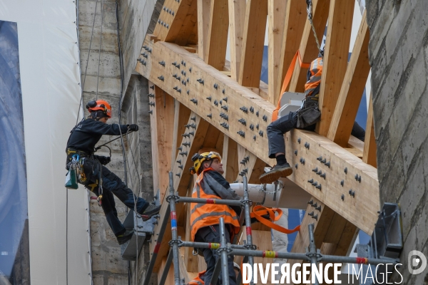 Notre-Dame de Paris six mois après