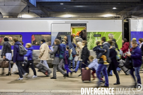 SNCF droit de retrait des agents sncf gare Montparnasse