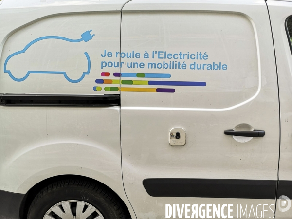 Borne de recharge pour voitures electriques a vincennes