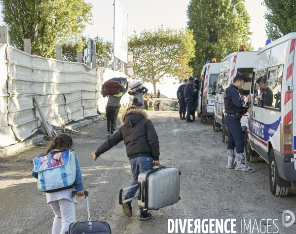 Expulsion du bidonville roumain  Chemin du Halage à Bondy.