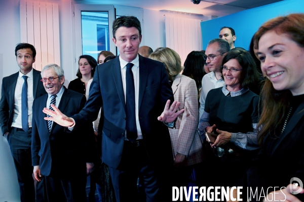 La République En Marche  présente les 53 premiers candidats de ses listes parisiennes