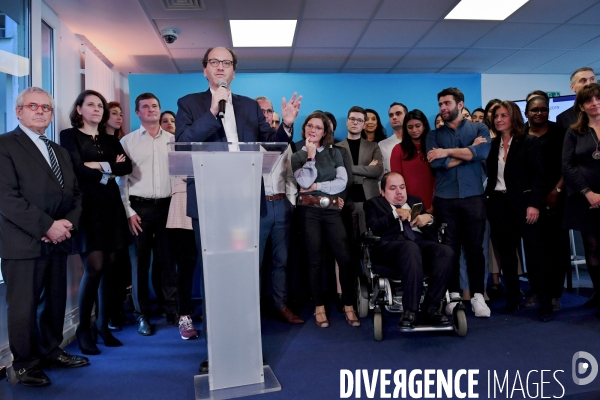 La République En Marche  présente les 53 premiers candidats de ses listes parisiennes