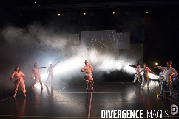 Cercle égal demi cercle au carré de Chantal Loïal