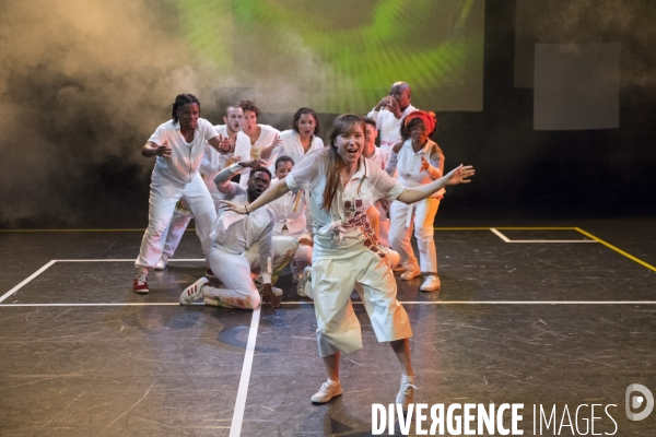 Cercle égal demi cercle au carré de Chantal Loïal