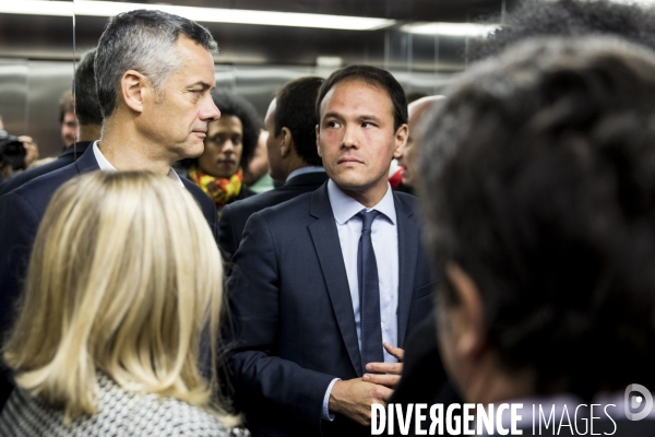 Amazon inaugure son nouveau centre de distribution robotisé en France.