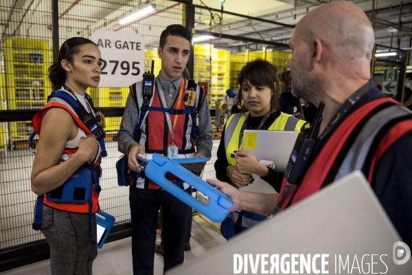 Visite du nouveau centre de distribution robotisé d Amazon.