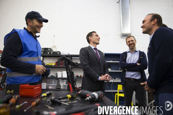 Jean-Baptiste DJEBBARI visite l entreprise Dott.