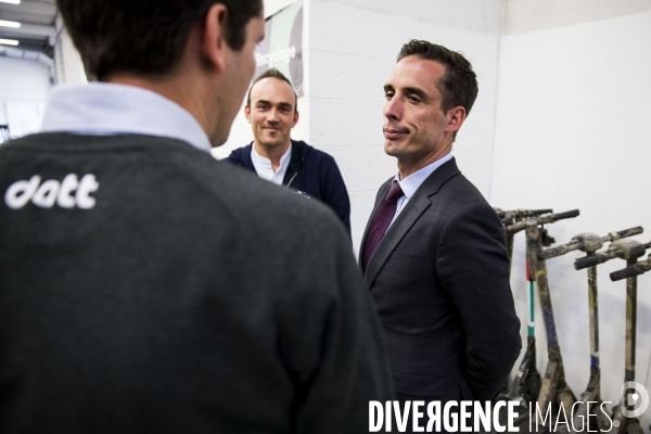 Jean-Baptiste DJEBBARI visite l entreprise Dott.