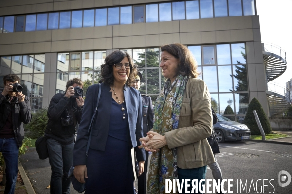 Visite d Agnès Buzyn et de Myriam El Khomri au centre des apprentis de la Croix-Rouge (Romainville)